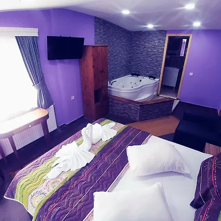 Hotel Tahir - Adult Only 3*